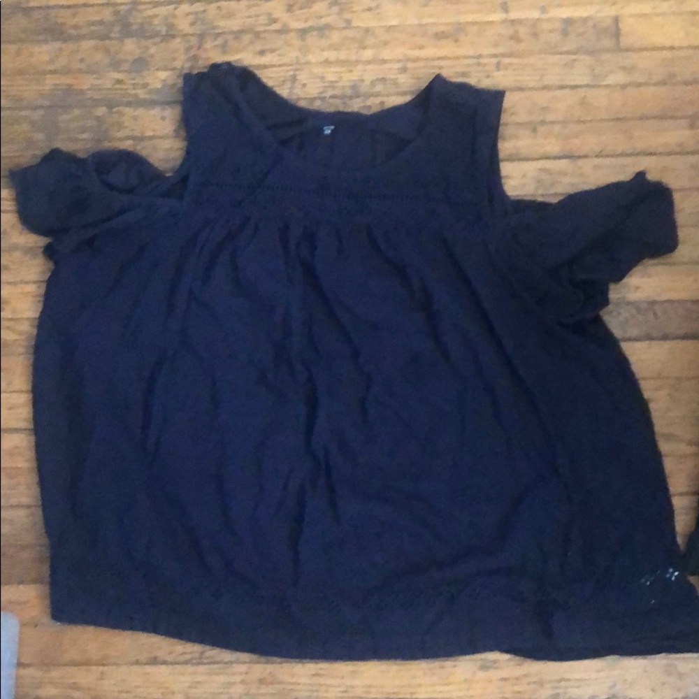 Crown and Ivy Cold Shoulder Top